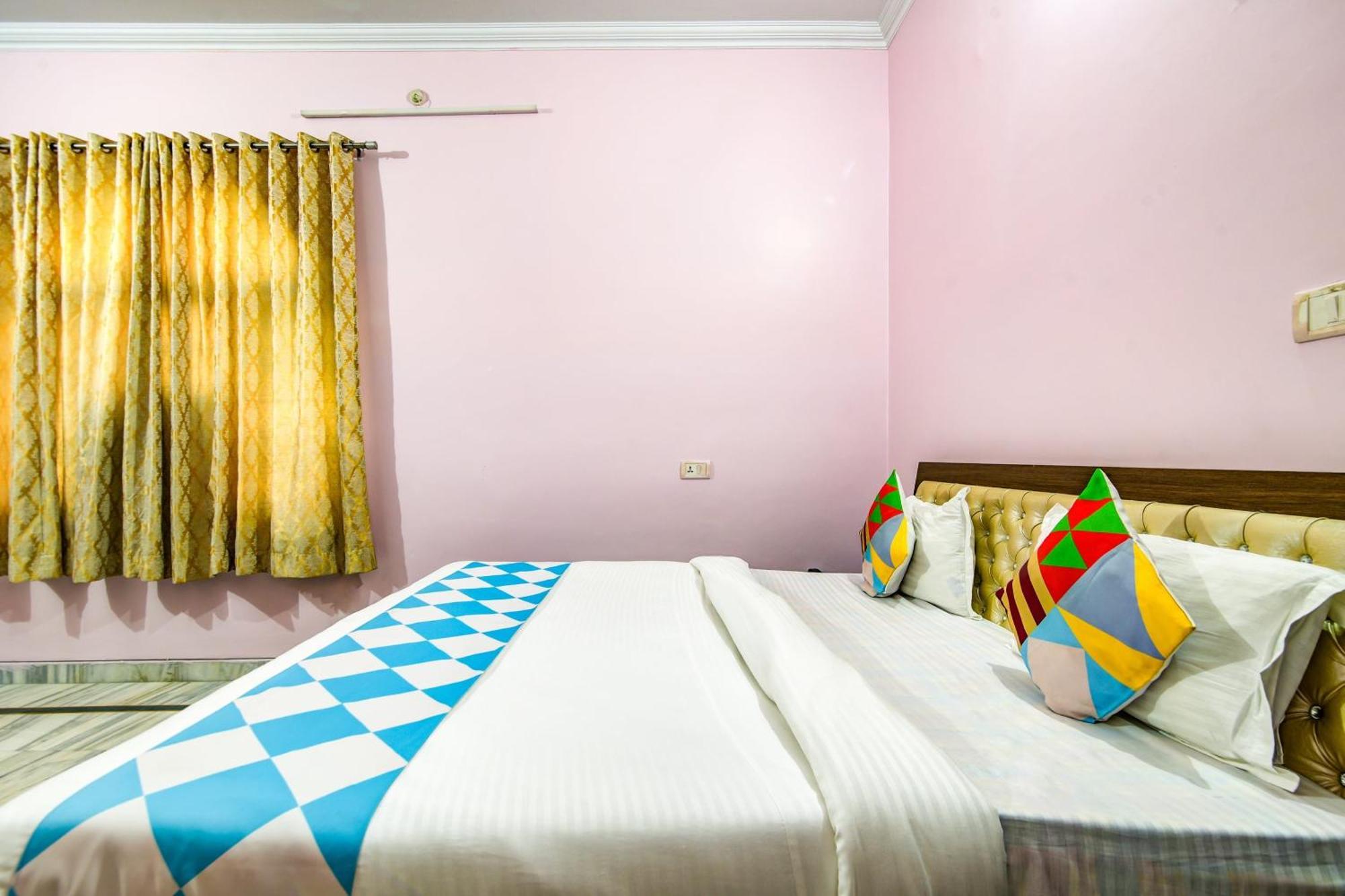 Hotel O Vimal Vatika Lucknow Esterno foto